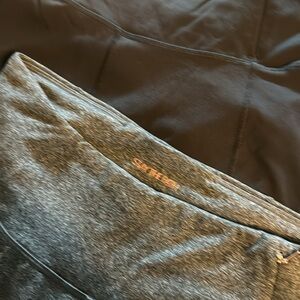 2 pairs Like new! Calia Capri leggings. Graa was t for working out. Sz L